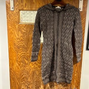 Long cardigan with hood